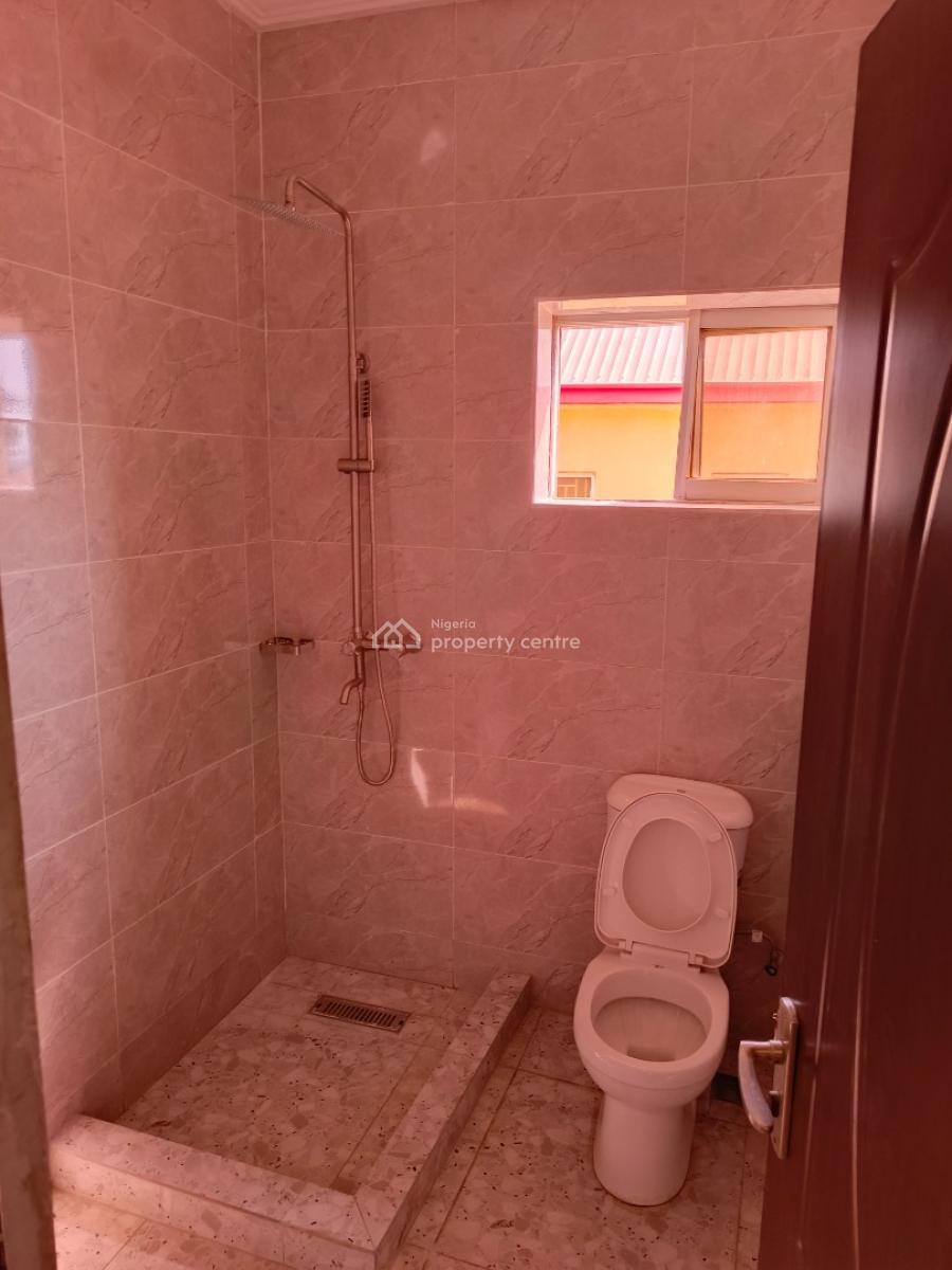 Clean Spacious Serviced 2 Bedroom Flat in an Estate, Serviced with Gen, Wuye, Wuye, Abuja, Flat / Apartment for Rent