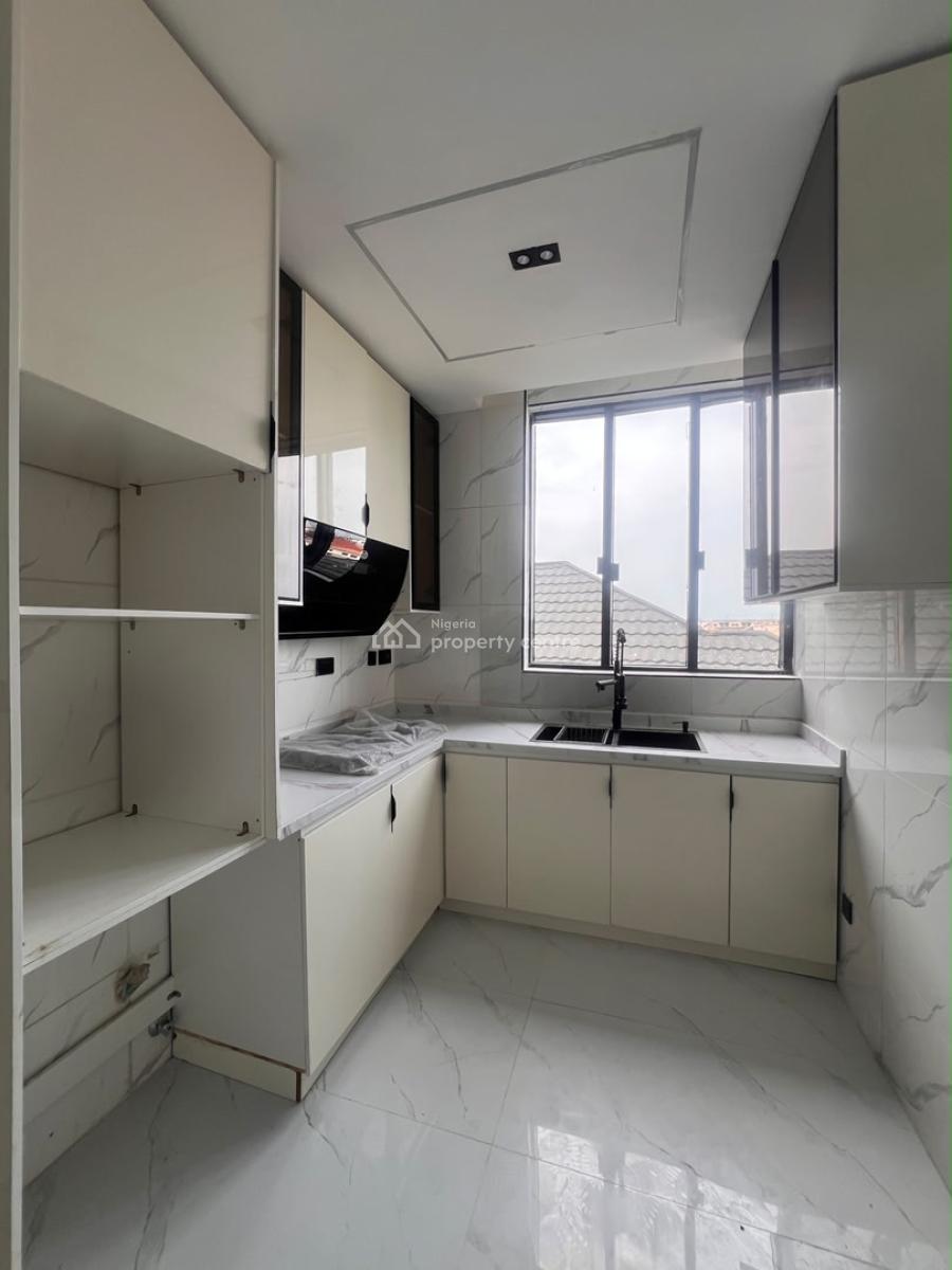 Stunning 1 Bedroom Apartment with Elevator, Swimming Pool & Gym, Ikate, Lekki, Lagos, Block of Flats for Sale
