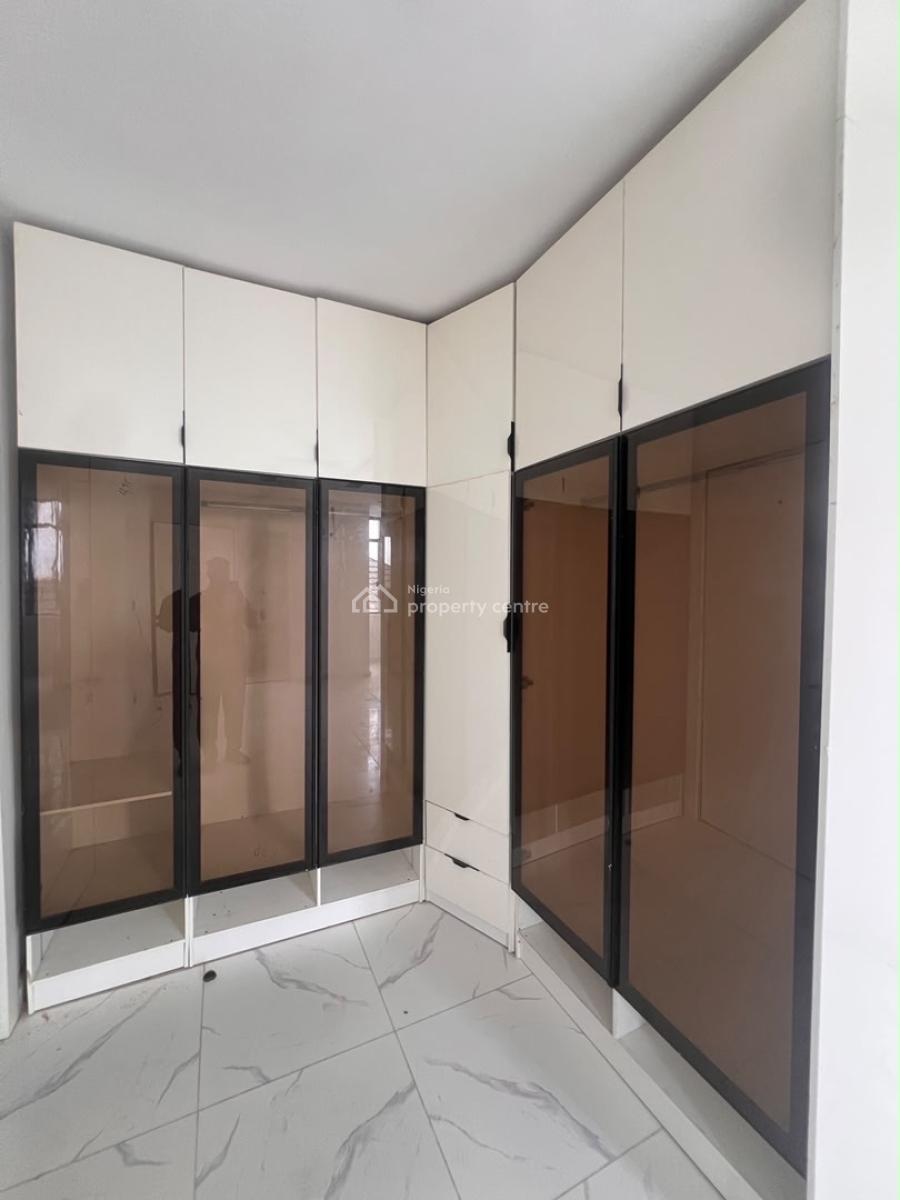 Stunning 1 Bedroom Apartment with Elevator, Swimming Pool & Gym, Ikate, Lekki, Lagos, Block of Flats for Sale