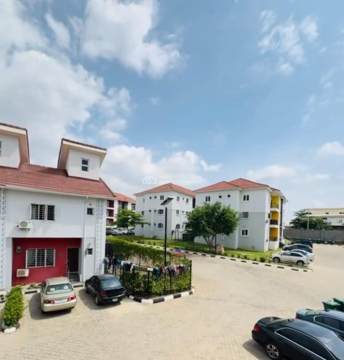Luxury 2 Bedroom En-suite Flat, By Nizamiya Hospital, Idu Industrial, Abuja, Block of Flats for Sale
