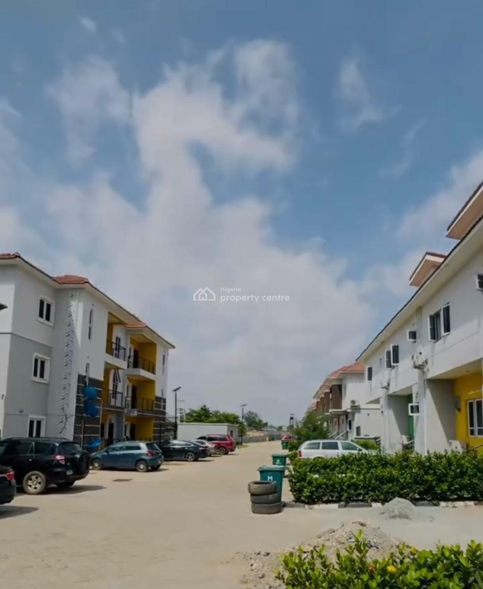 Luxury 2 Bedroom En-suite Flat, By Nizamiya Hospital, Idu Industrial, Abuja, Block of Flats for Sale