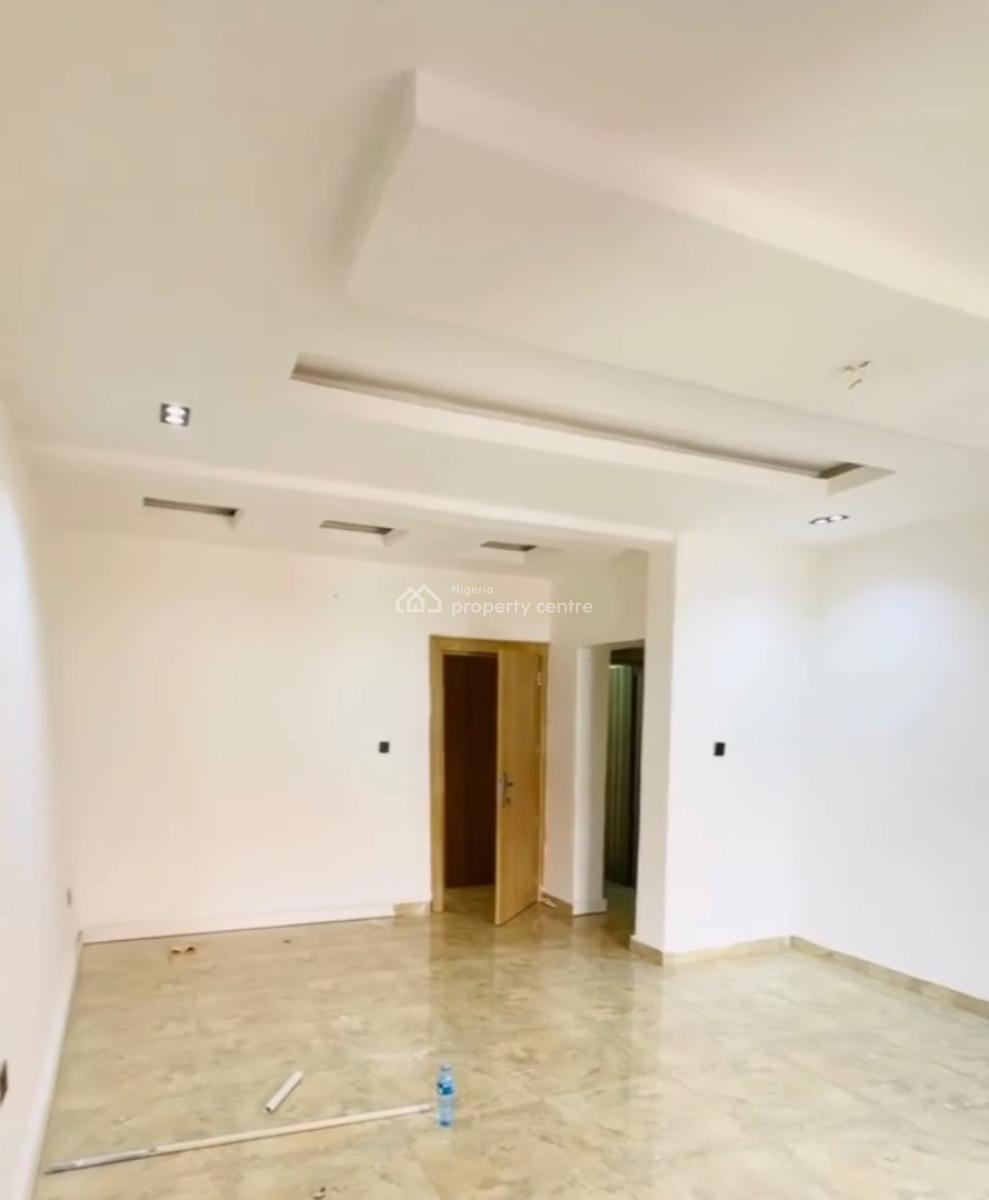 Luxury 2 Bedroom En-suite Flat, By Nizamiya Hospital, Idu Industrial, Abuja, Block of Flats for Sale