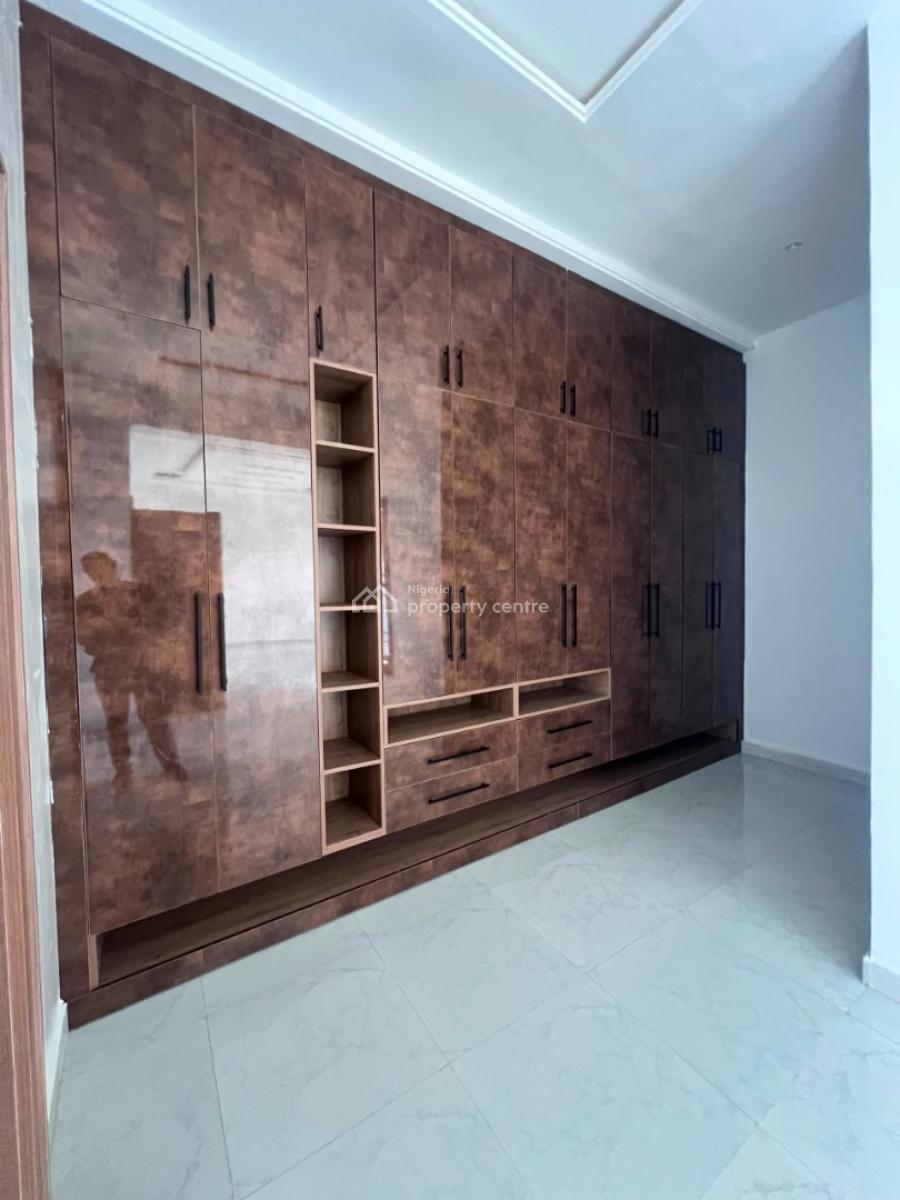 4bedroom Terrace and a Bq in Jahi, Aduvie, Jahi, Abuja, Terraced Duplex for Rent