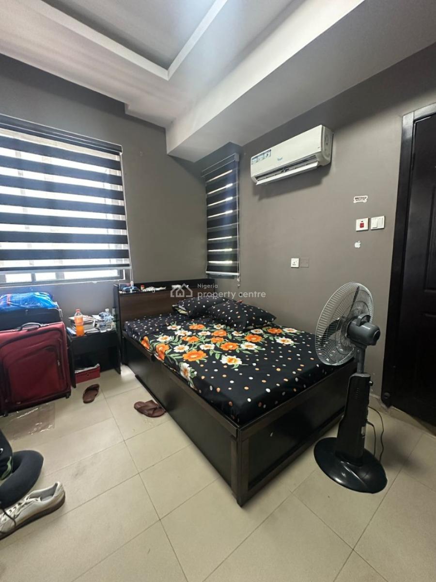 Clean & Well-maintained 3-bedroom Unfurnished Apartment, Victoria Island (vi), Lagos, Flat / Apartment for Sale