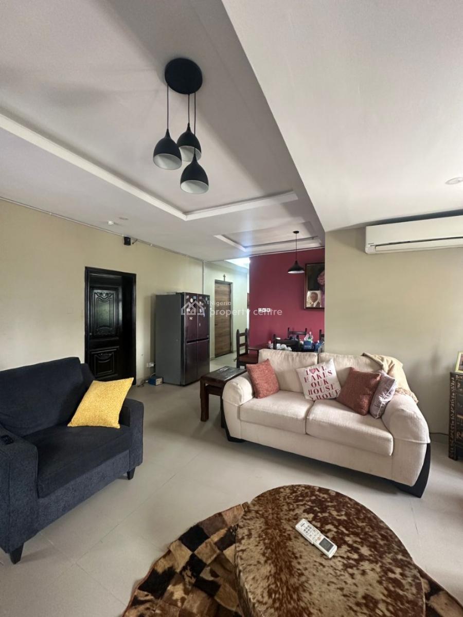 Clean & Well-maintained 3-bedroom Unfurnished Apartment, Victoria Island (vi), Lagos, Flat / Apartment for Sale