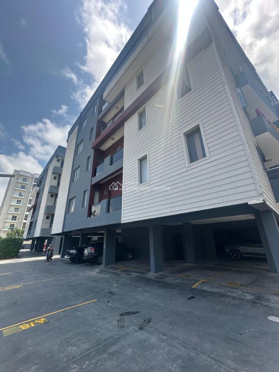Clean & Well-maintained 3-bedroom Unfurnished Apartment, Victoria Island (vi), Lagos, Flat / Apartment for Sale