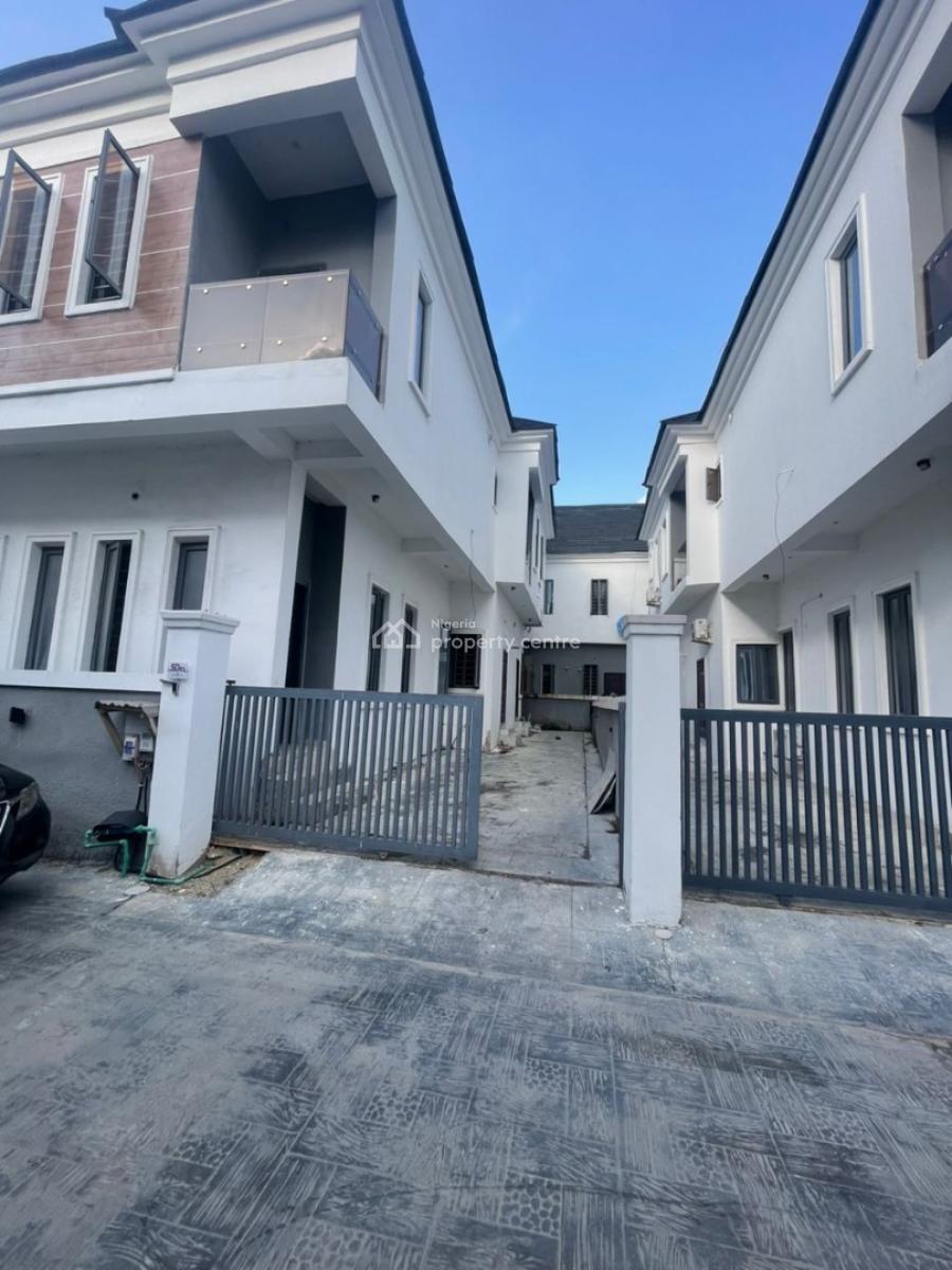 4 Bedrooms Semi Detached with Boys Quarters, Lekki Phase 2, Lekki, Lagos, Detached Duplex for Sale