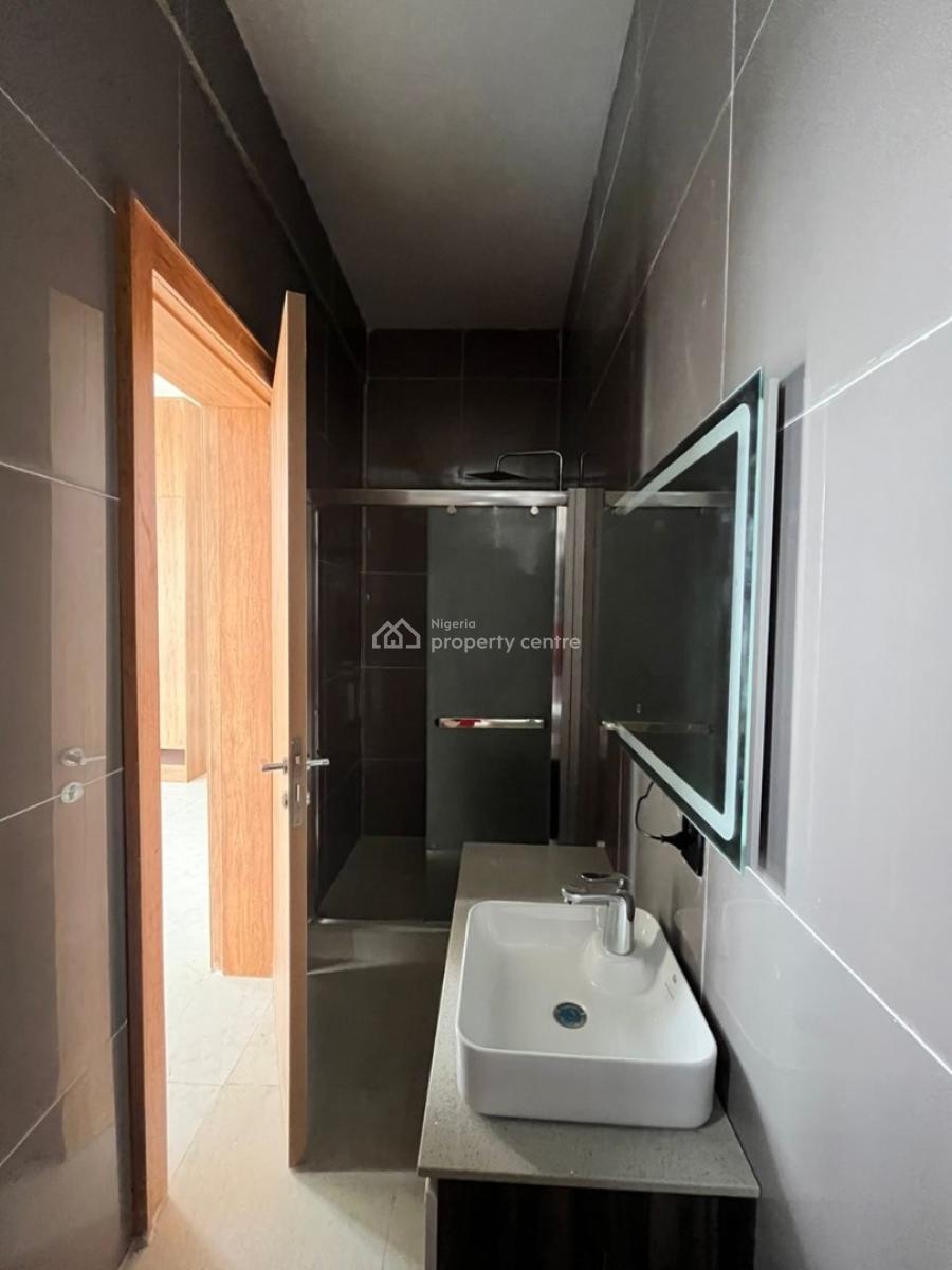 Newly Built 2 Bedroom Apartment, Lekki Phase 1, Lekki, Lagos, Flat / Apartment for Rent
