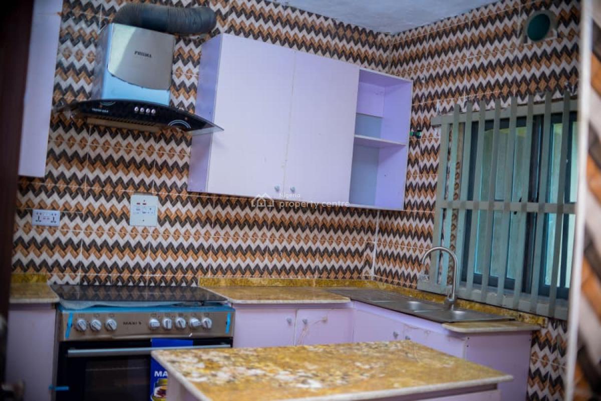 Luxurious 3bed Room Flats  in The Esteemed Isheri Opic Estate, Opic, Isheri North, Lagos, Flat / Apartment for Rent