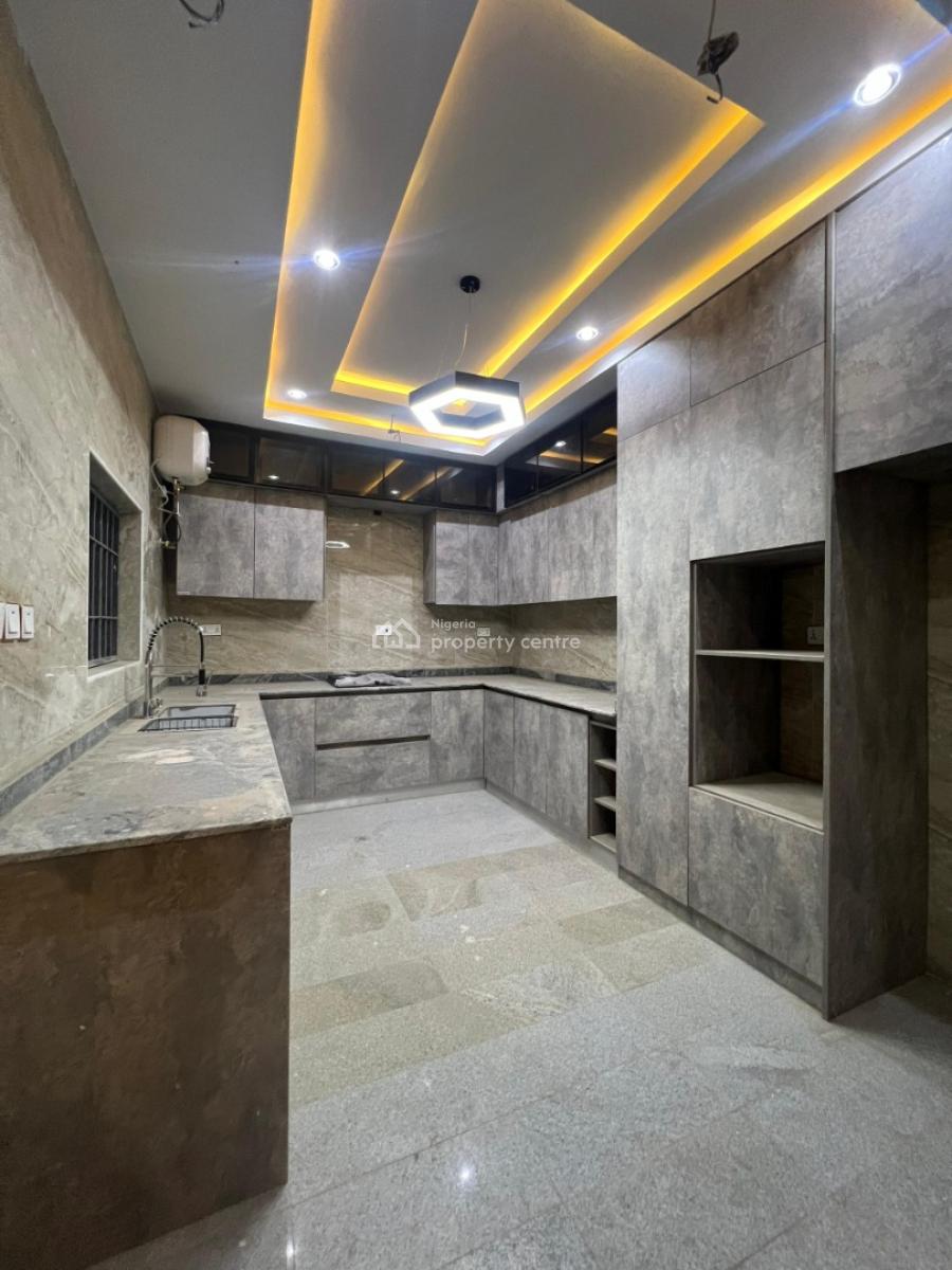 Luxury 3-bedroom Penthouse Duplex + Bq, Guzape District, Abuja, Detached Duplex for Sale