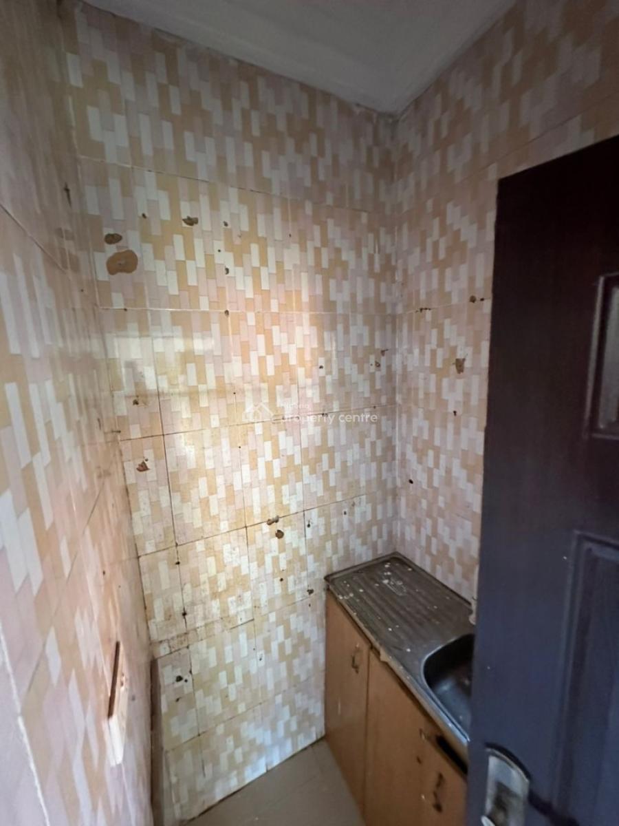 a Mini One  Bedroom Apartment in a Good Neighborhood, 6th Avenue, Gwarinpa, Abuja, Mini Flat (room and Parlour) for Rent