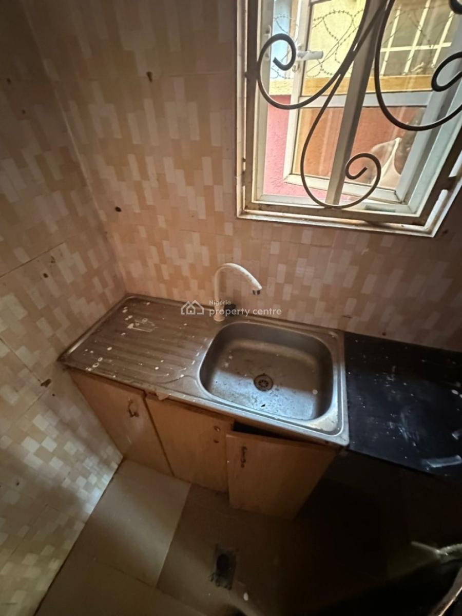 a Mini One  Bedroom Apartment in a Good Neighborhood, 6th Avenue, Gwarinpa, Abuja, Mini Flat (room and Parlour) for Rent