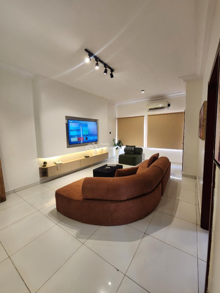 Tastefully Fully Furnished 2bedroom Apartment, Off Admiralty Way, Lekki Phase 1, Lekki, Lagos, Flat / Apartment for Rent