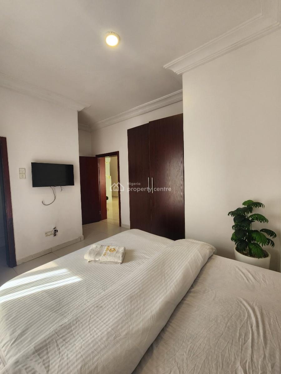 Tastefully Fully Furnished 2bedroom Apartment, Off Admiralty Way, Lekki Phase 1, Lekki, Lagos, Flat / Apartment for Rent