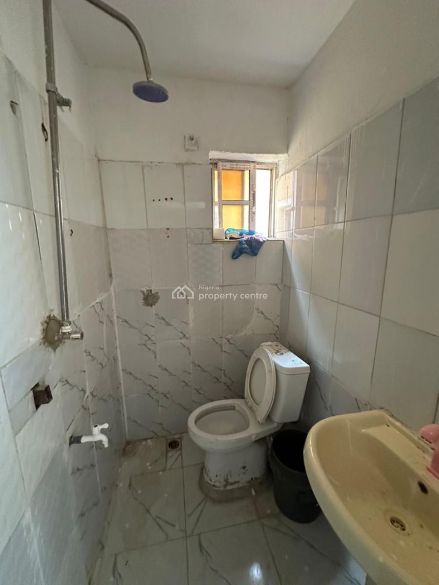 a Spacious One Bedroom Apartment in a Good Environment, 4th Avenue, Gwarinpa, Abuja, Mini Flat (room and Parlour) for Rent