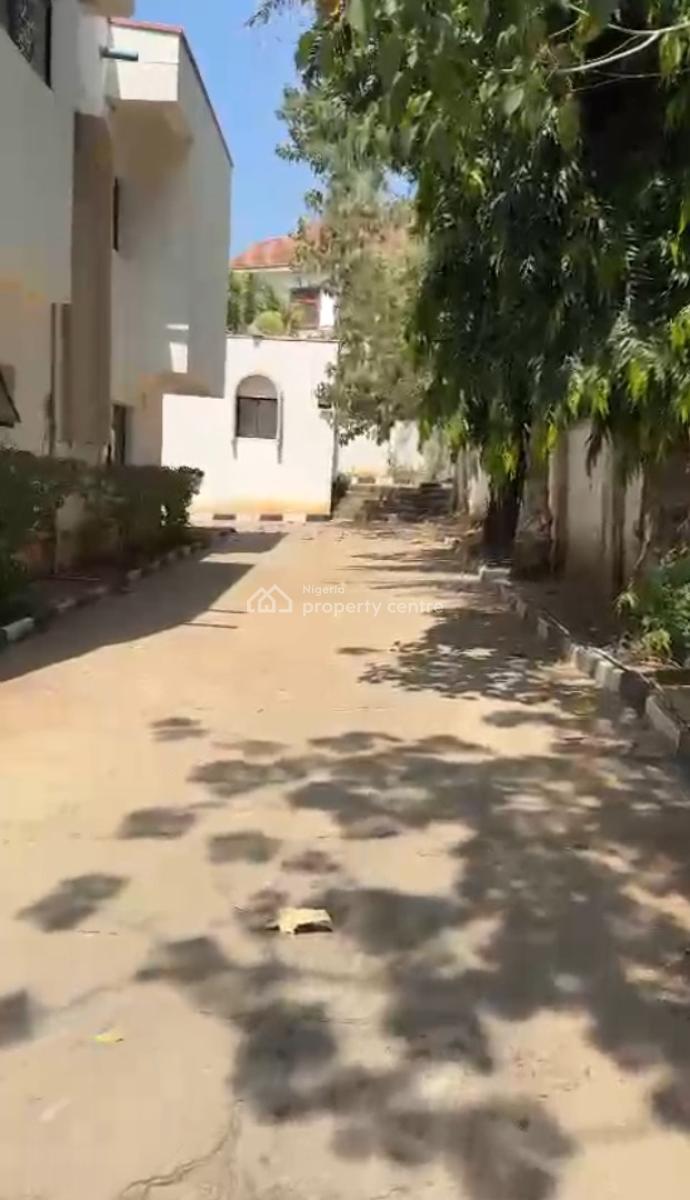 5-bedroom Twin Duplex with Guest Chalet Sitting on a 3,028.96 Sqm Plot, Asokoro District, Abuja, Detached Duplex for Sale