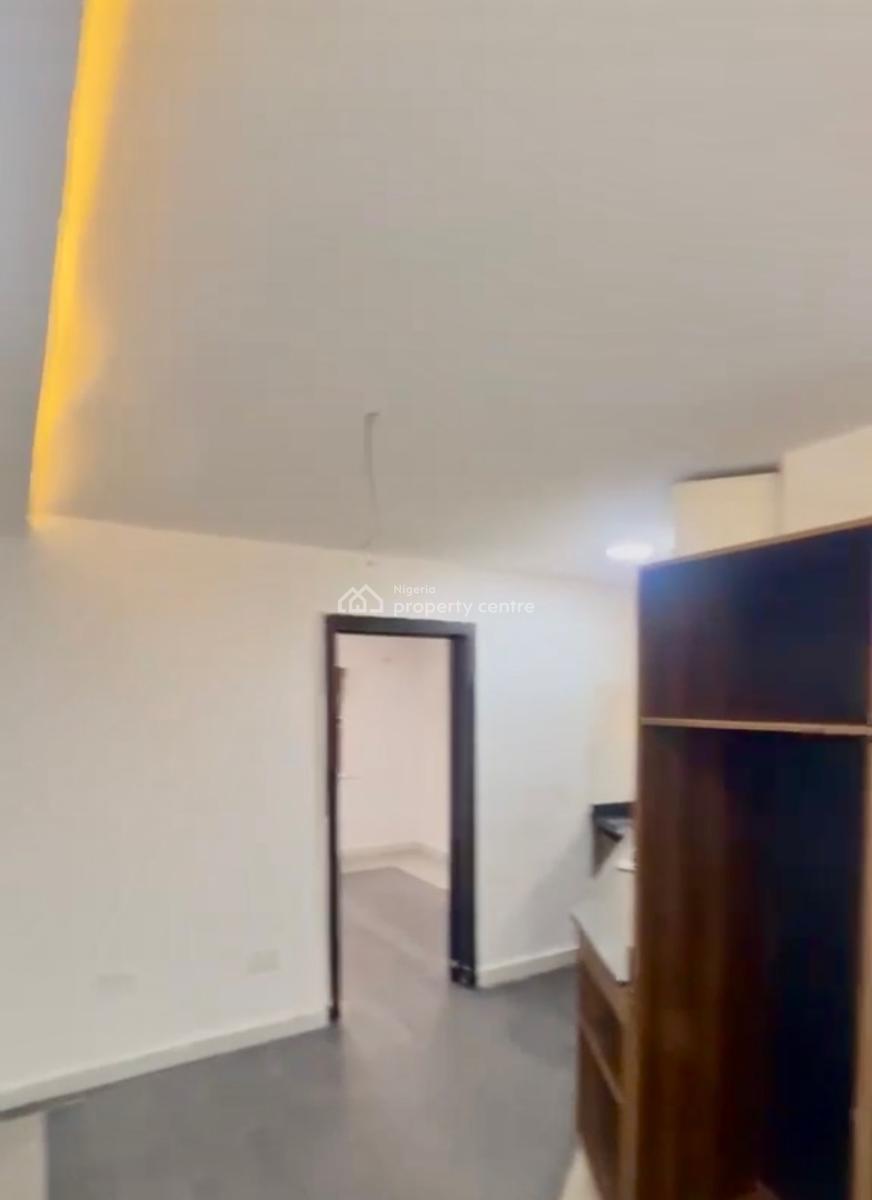 Luxury and Luxury Defined  with Open Plan Kitchen, Lekki Phase 1, Lekki, Lagos, Mini Flat (room and Parlour) for Rent