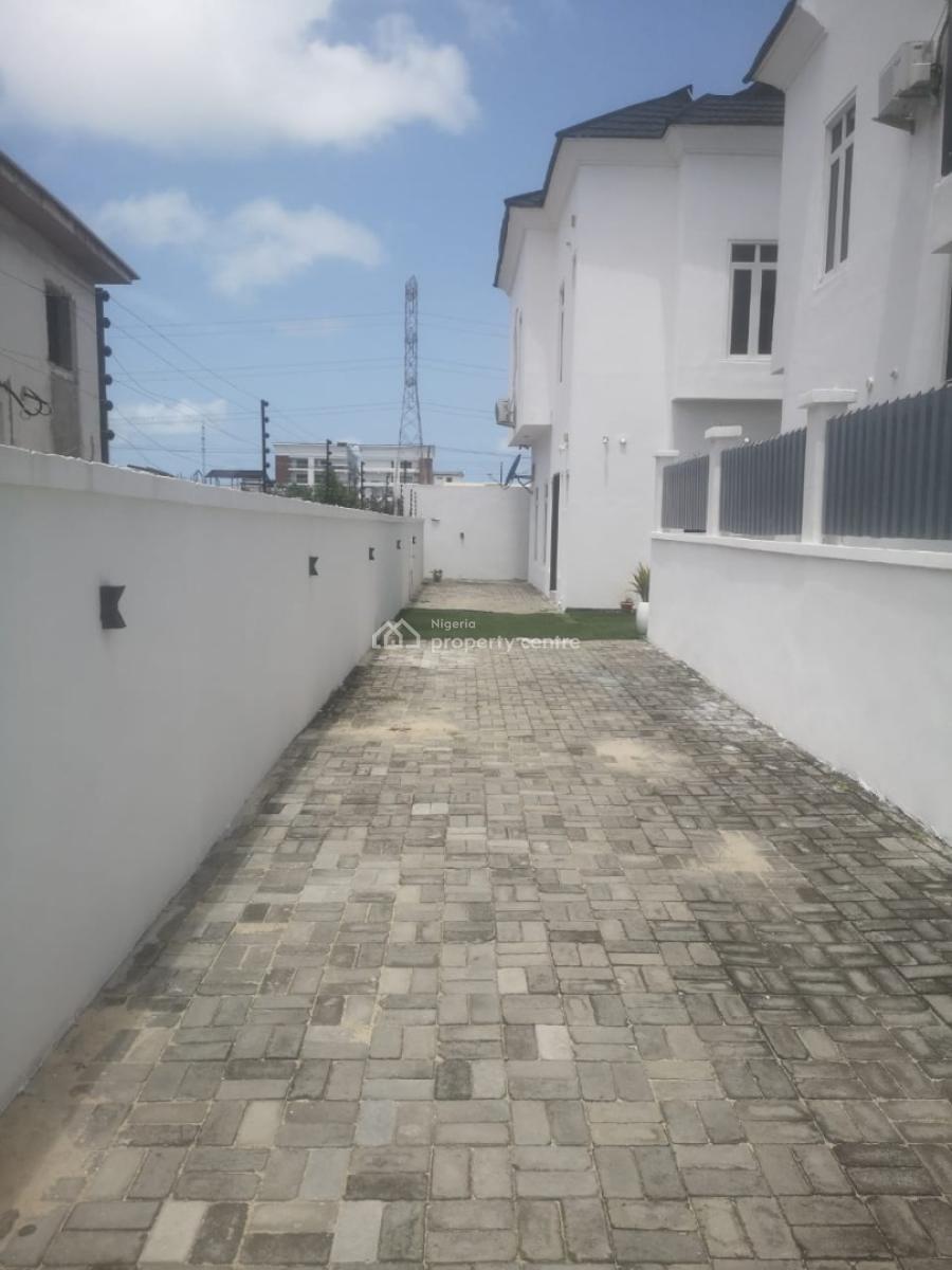 3 Bedroom Flat Ground Floor Very Neat in a Call to Access Estate, Hakeem Dickson Lekki Phase 1 Lagos Nigeria, Lekki Phase 1, Lekki, Lagos, House for Rent