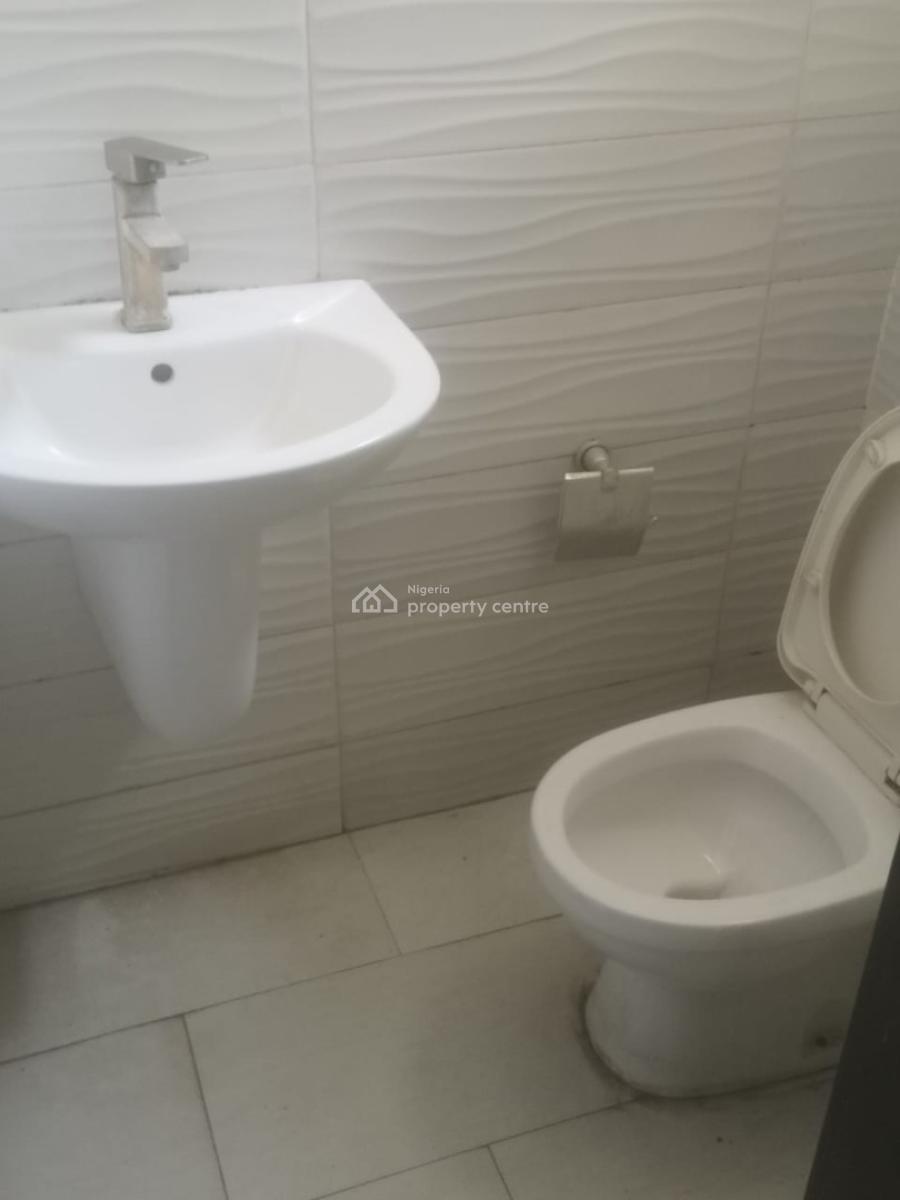 3 Bedroom Flat Ground Floor Very Neat in a Call to Access Estate, Hakeem Dickson Lekki Phase 1 Lagos Nigeria, Lekki Phase 1, Lekki, Lagos, House for Rent