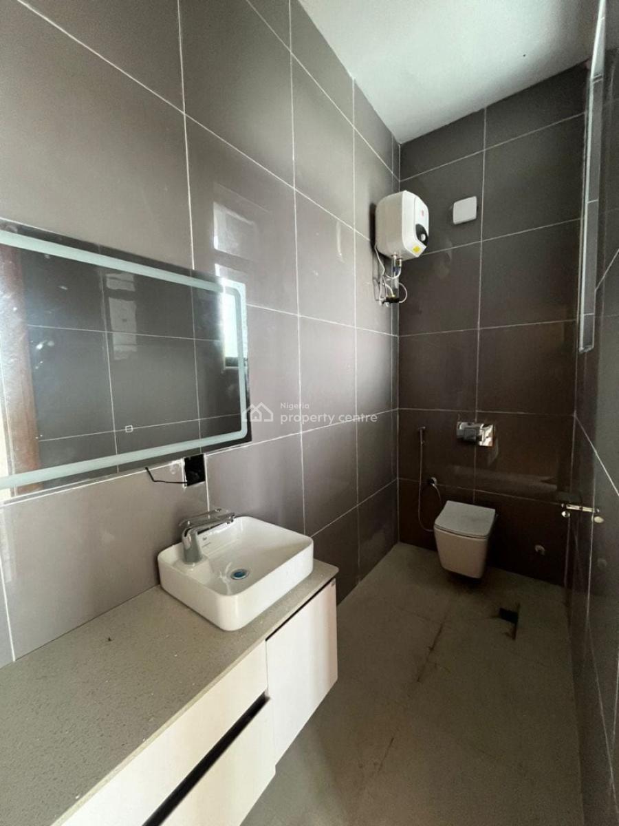 Newly Built 2 Bedroom Apartment, Lekki Phase 1, Lekki, Lagos, Flat / Apartment for Rent