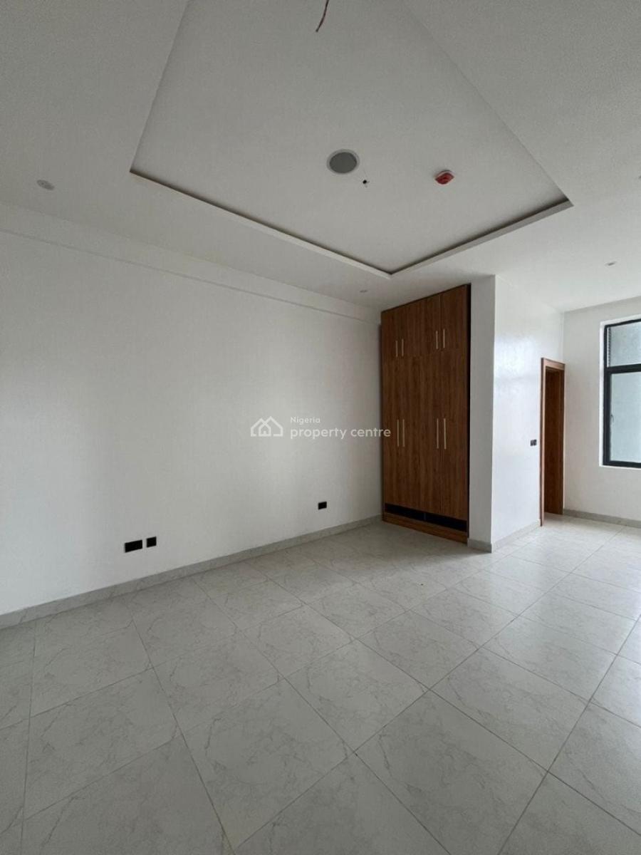 Newly Built 2 Bedroom Apartment, Lekki Phase 1, Lekki, Lagos, Flat / Apartment for Rent