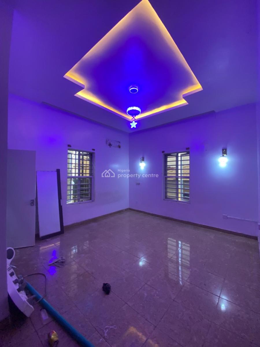 Luxury and Very Spacious One Room(upstairs ), Ikota Villa Estate , Mega Chicken, Ikota, Lekki, Lagos, Self Contain (single Rooms) for Rent