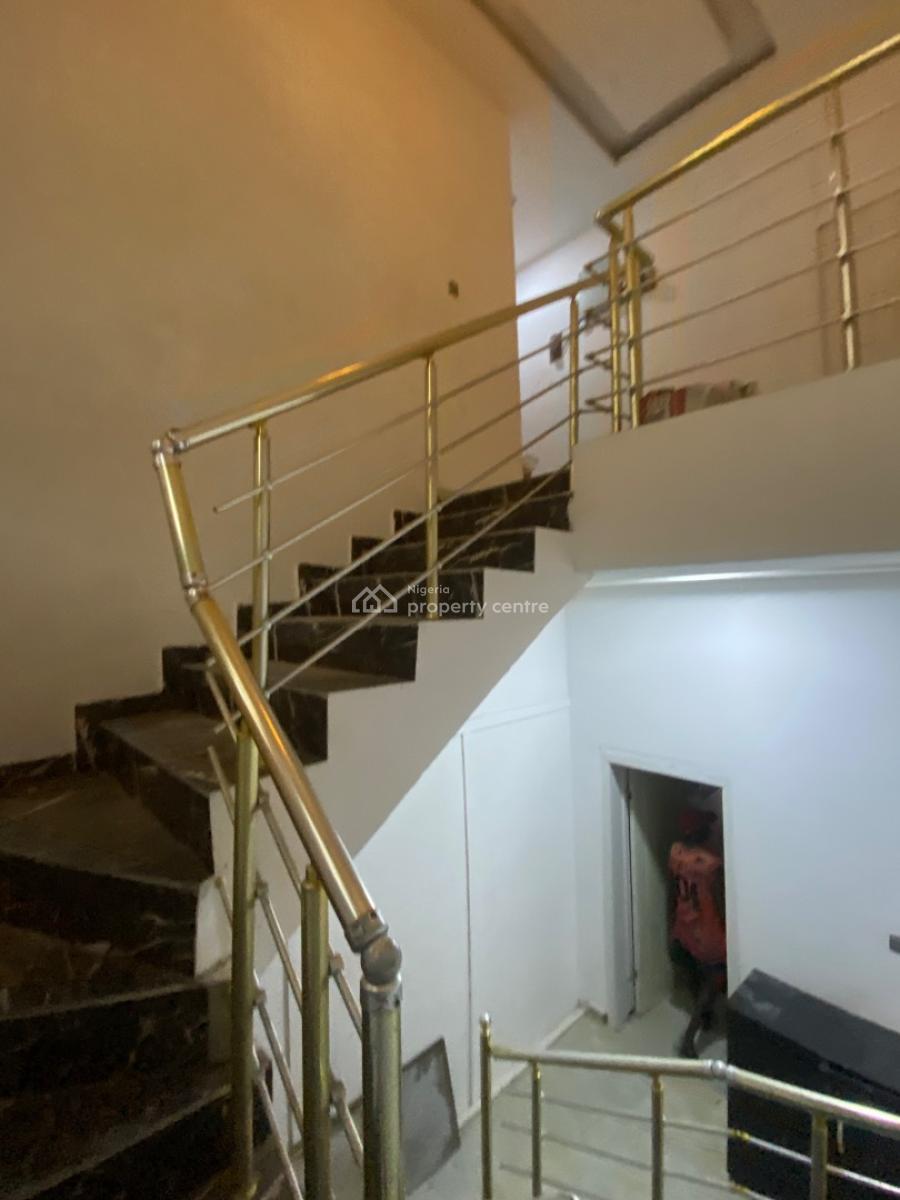 Luxury and Very Spacious One Room(upstairs ), Ikota Villa Estate , Mega Chicken, Ikota, Lekki, Lagos, Self Contain (single Rooms) for Rent