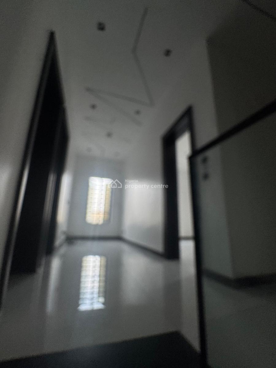 This Property Is in an Secure Estate Top Notch5 Bedrom Duplex with Bq, Ologolo in an Secure Estate 🏡, Lekki, Lagos, Detached Duplex for Sale