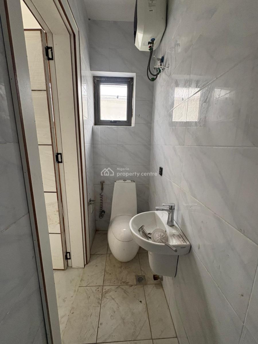 4 Bedroom Maisonette with Bq, Off Pinnock Beach, Osapa, Lekki, Lagos, Semi-detached Duplex for Rent