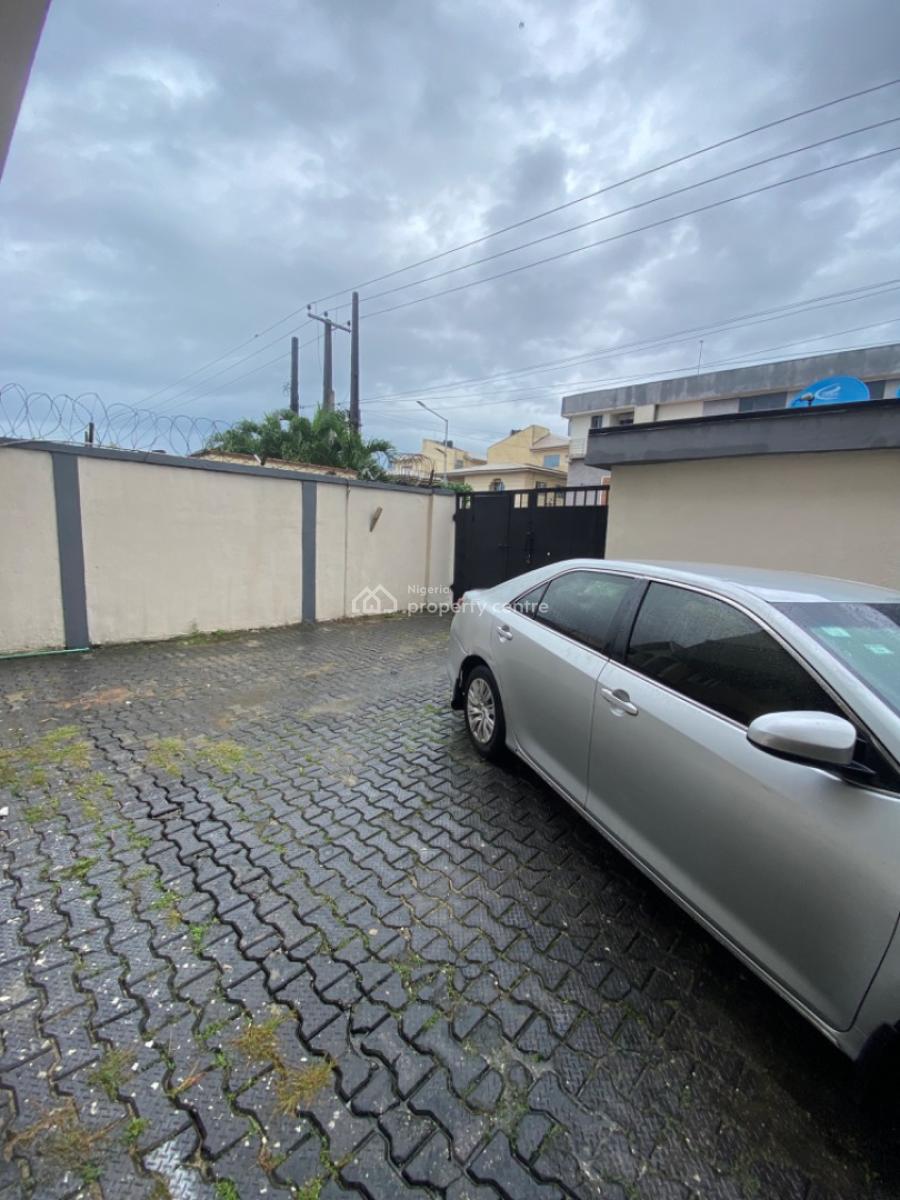 Self Serviced 2 Bedroom Apartment in Lekki Phase 1, Marwa Lekki Right, Lekki Phase 1, Lekki, Lagos, Flat / Apartment for Rent