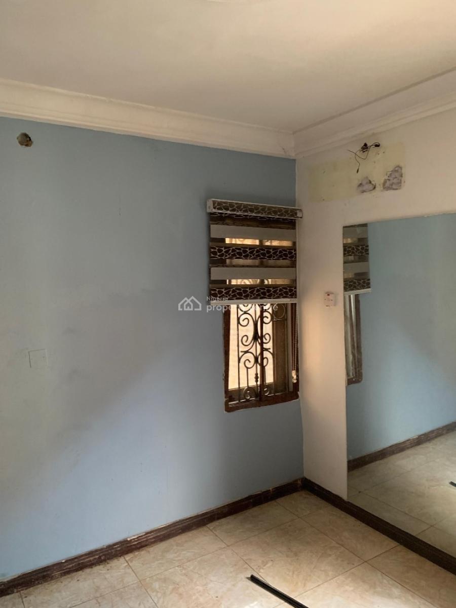 Decent Spacious 4 Bedroom Up Flat, Gra Phase 2, Magodo, Lagos, House for Rent