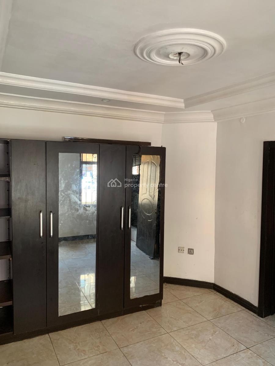 Decent Spacious 4 Bedroom Up Flat, Gra Phase 2, Magodo, Lagos, House for Rent