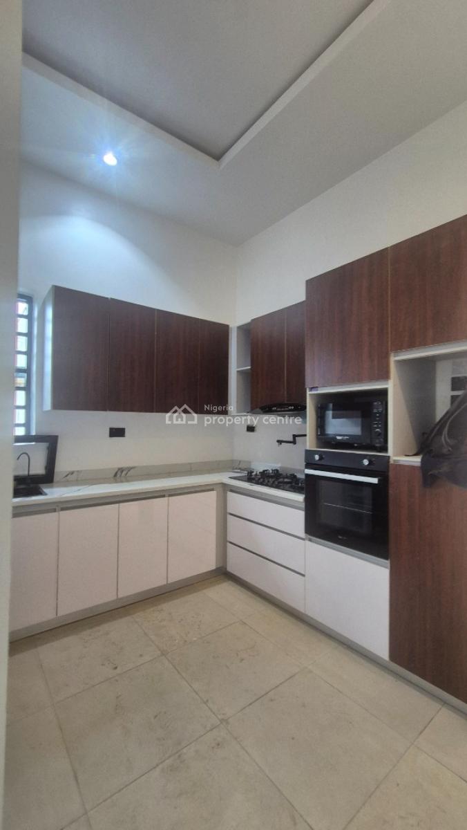 Luxurious 3 Bedroom Apartment with a Room Bq, Swim/pool, Gym, Elevator, Off Ladoke Akintola Street, Ikeja Gra, Ikeja, Lagos, Flat / Apartment for Sale