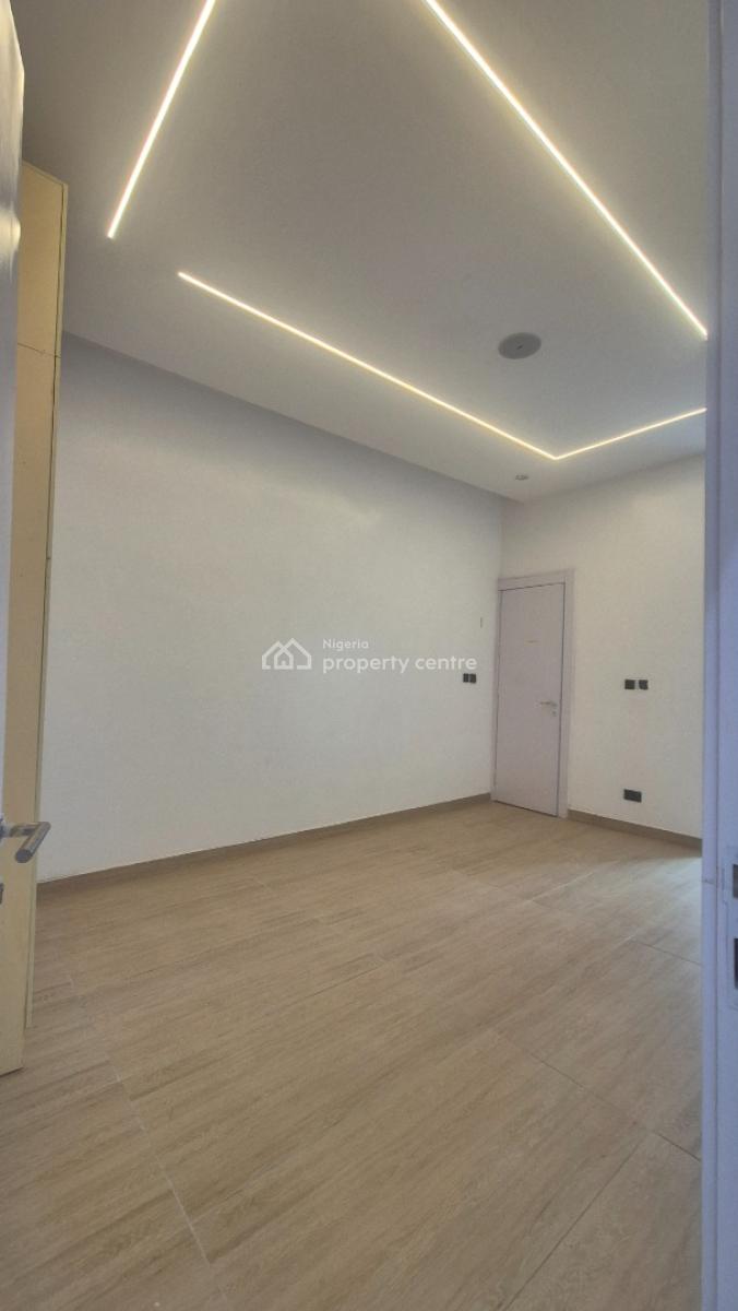 Luxurious 3 Bedroom Apartment with a Room Bq, Swim/pool, Gym, Elevator, Off Ladoke Akintola Street, Ikeja Gra, Ikeja, Lagos, Flat / Apartment for Sale