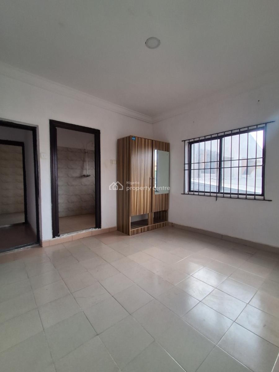 2 Bedrooms, Upstairs, in an Estate, Badore, Ajah, Lagos, House for Rent