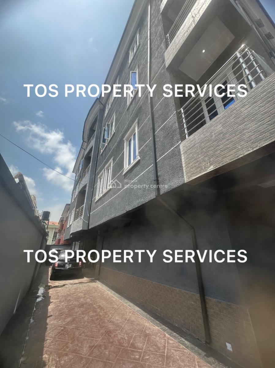 Expensively Spacious 2 Bedroom Flat (up), Sabo-alagomeji, Yaba, Alagomeji, Yaba, Lagos, Flat / Apartment for Rent