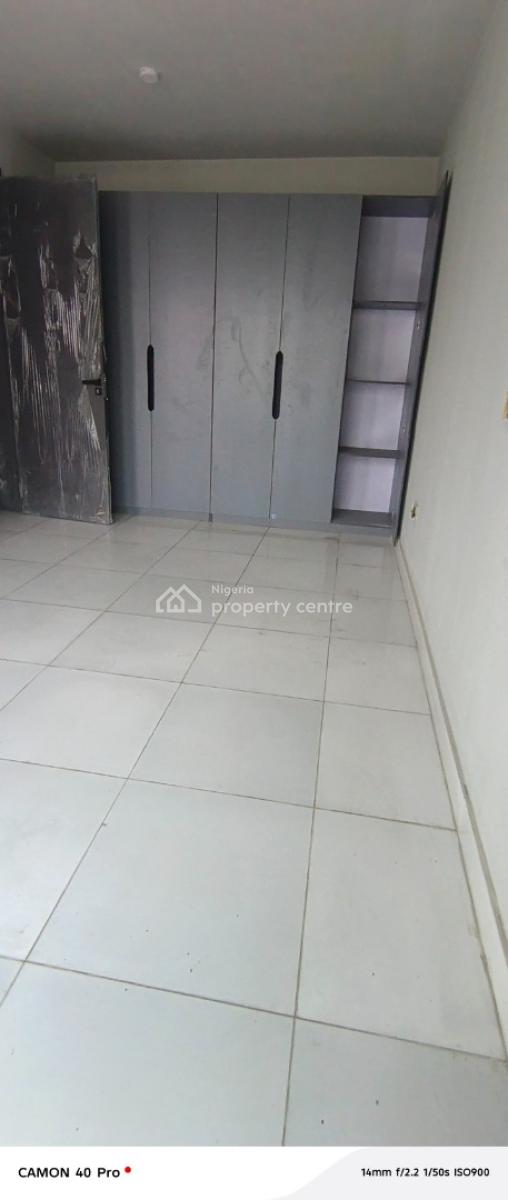 Shop Space Available, Off Admiralty Way, Lekki Phase 1, Lekki, Lagos, Shop for Rent