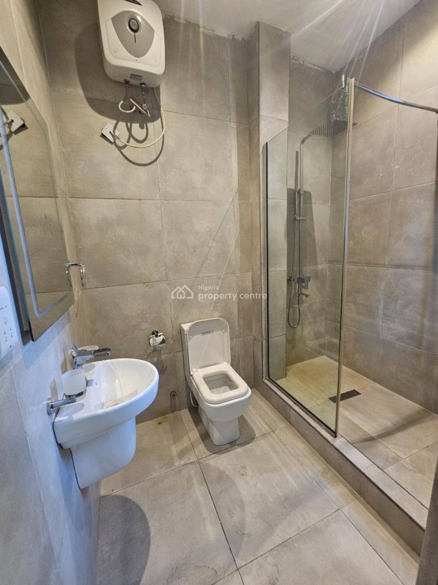 Spacious 2-bedroom Apartment with Bq, Off Fatai Idowu, Lekki Phase 1, Lekki, Lagos, Flat / Apartment for Rent