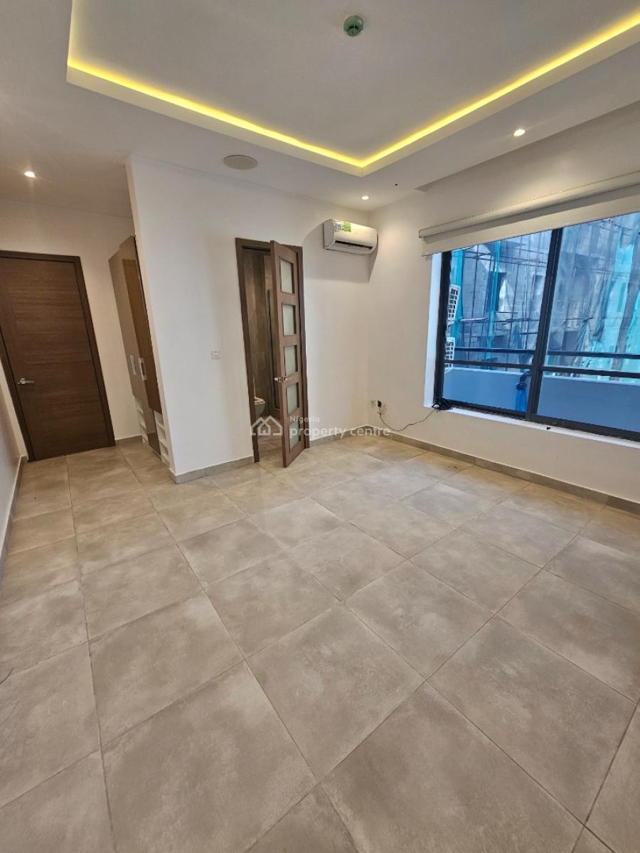 Spacious 2-bedroom Apartment with Bq, Off Fatai Idowu, Lekki Phase 1, Lekki, Lagos, Flat / Apartment for Rent