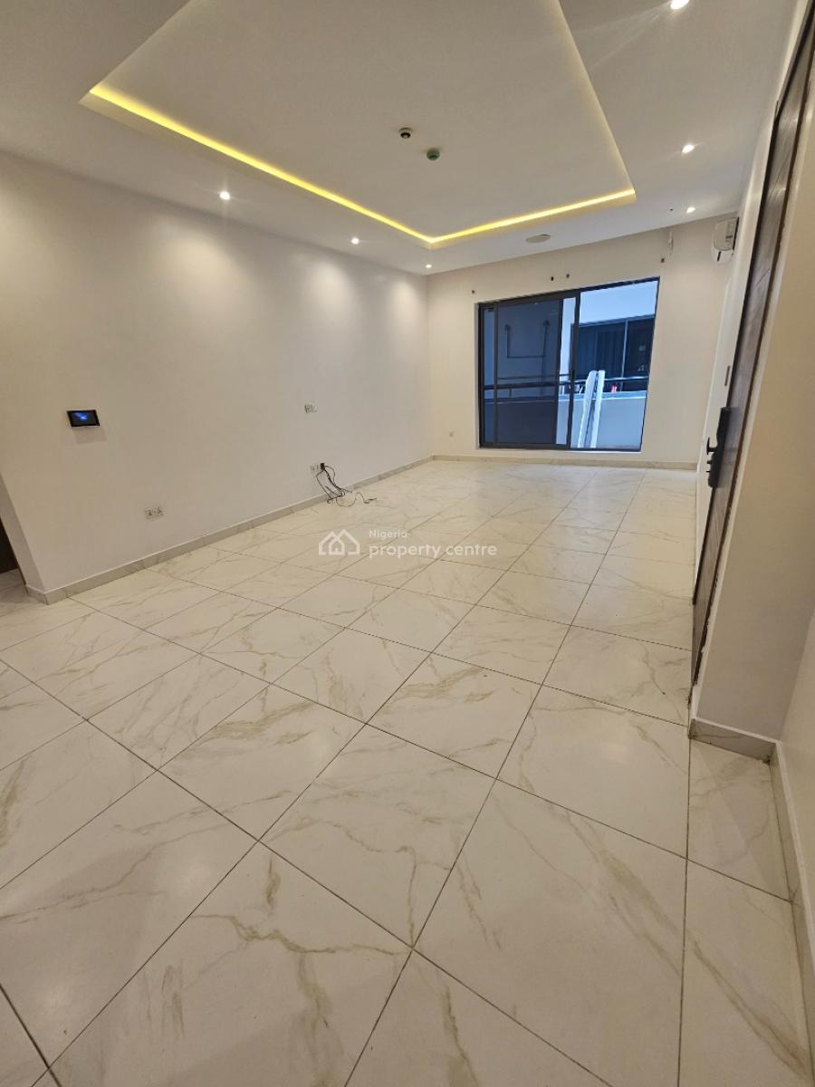 Spacious 2-bedroom Apartment with Bq, Off Fatai Idowu, Lekki Phase 1, Lekki, Lagos, Flat / Apartment for Rent
