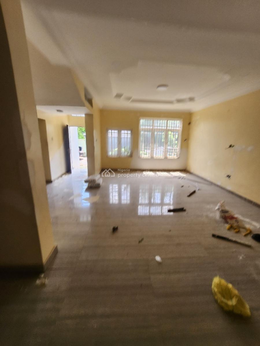 Nice 3bedroom Terrace Duplex with Bq, Pay & Packin, Maitama Main,tarred Rd, Maitama District, Abuja, Detached Duplex for Rent