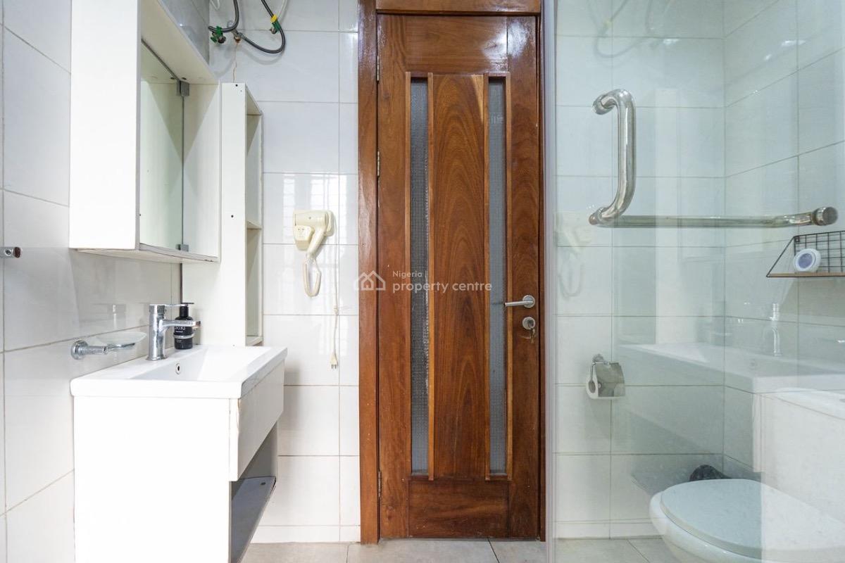 Elegant 3-bedroom Luxury Apartment with Swimming Pool, Elegant 3-bedroom Luxury Apartment with Swimming Pool, Lekki Phase 1, Lekki, Lagos, Flat / Apartment Short Let