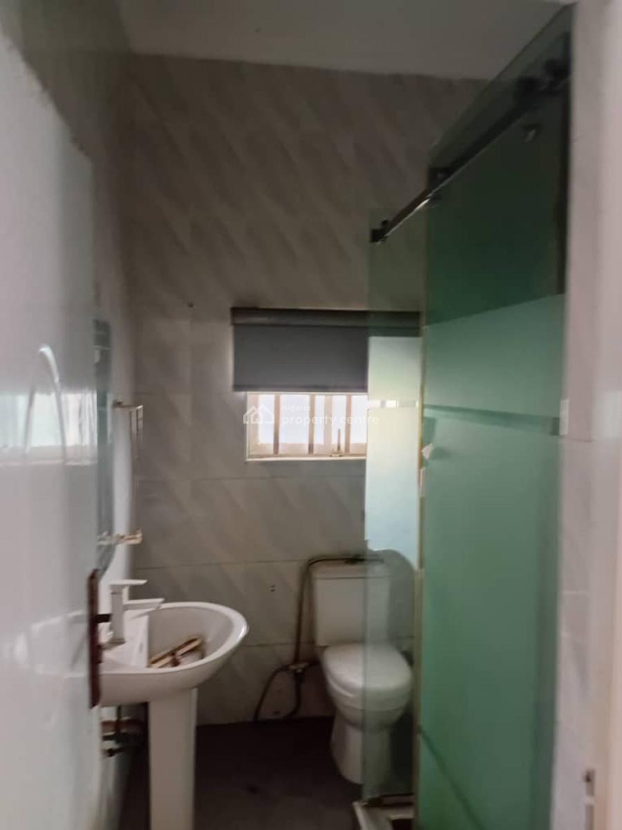 Writing Luxury 5-bedroom Duplex  at Ogudu, Ogudu, Ogudu, Lagos, Detached Duplex for Rent