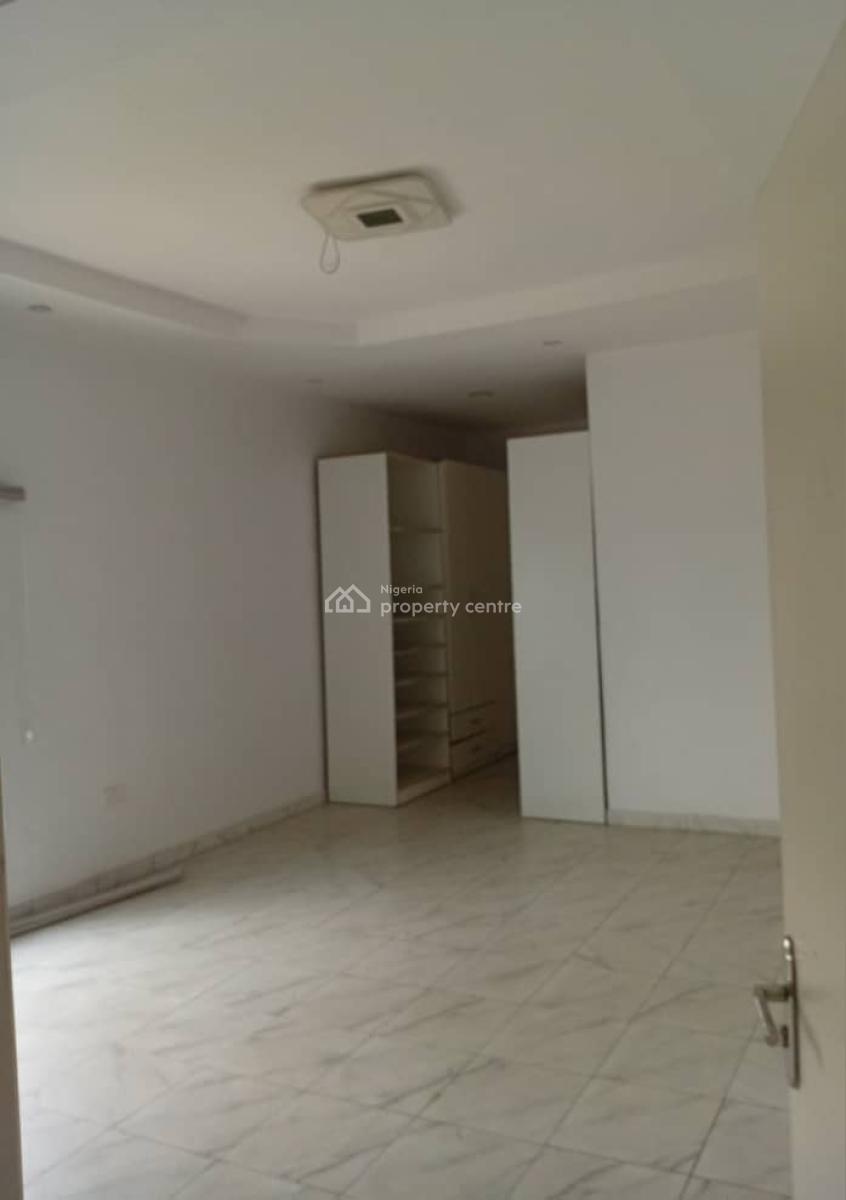 Writing Luxury 5-bedroom Duplex  at Ogudu, Ogudu, Ogudu, Lagos, Detached Duplex for Rent