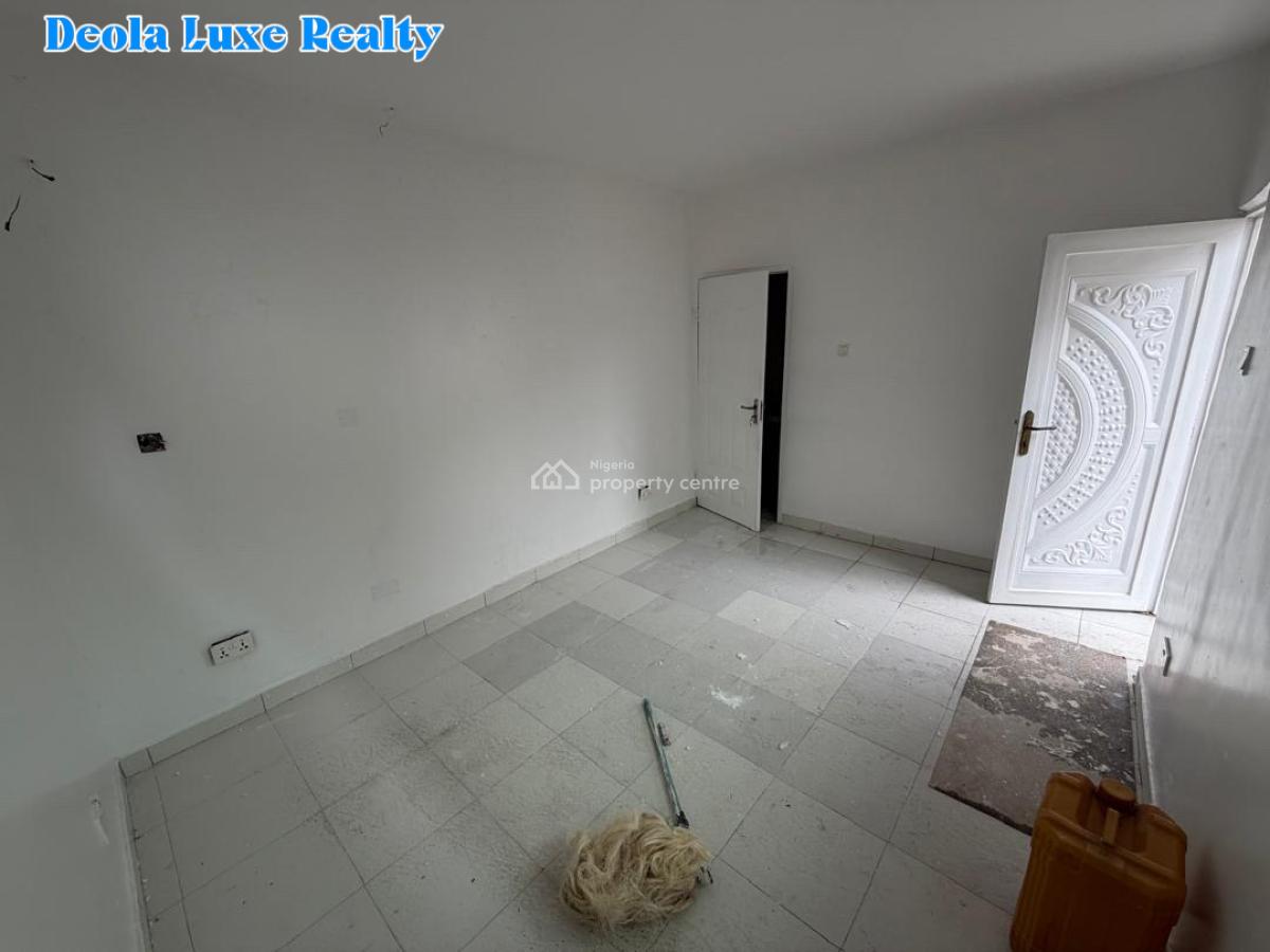 Spacious Commercial Space Directly Facing a High-traffic Road, Close to Prince Ebeano on Road 14 on Road 14, Lekki Phase 1, Lekki, Lagos, Shop for Rent