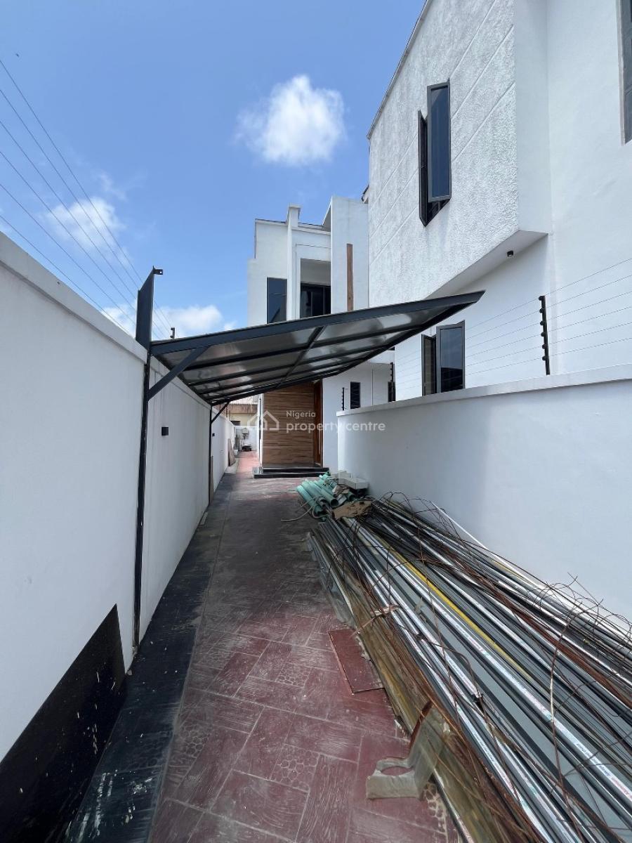 5 Bedrooms Fully Detached Duplex in an Estate in Chevron, Chevron, Lekki, Lagos, Detached Duplex for Sale
