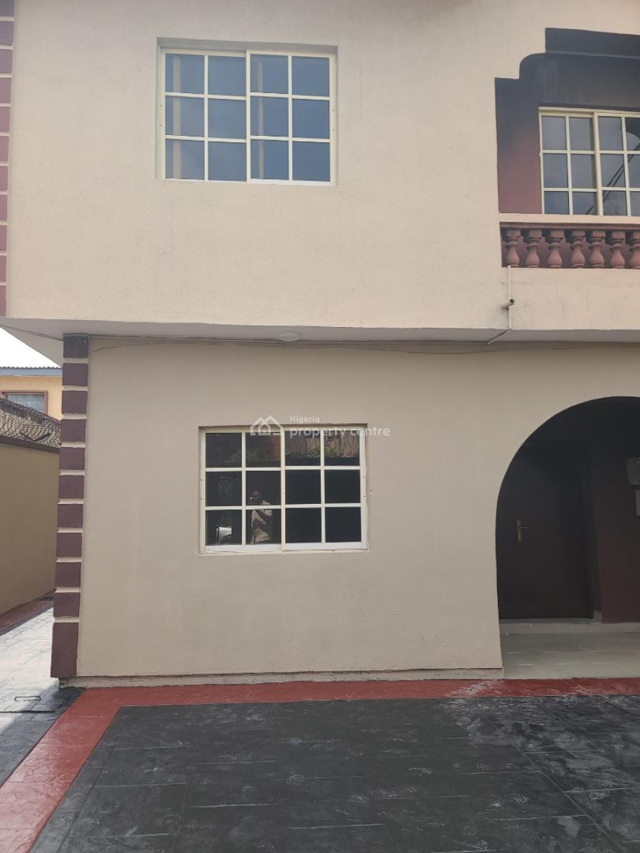 Renovated 4 Bedrooms Semi-detached Duplex at Magodo Phase 2, Off Bashiru Shittu Avenue, Gra Phase 2, Magodo, Lagos, Semi-detached Duplex for Rent
