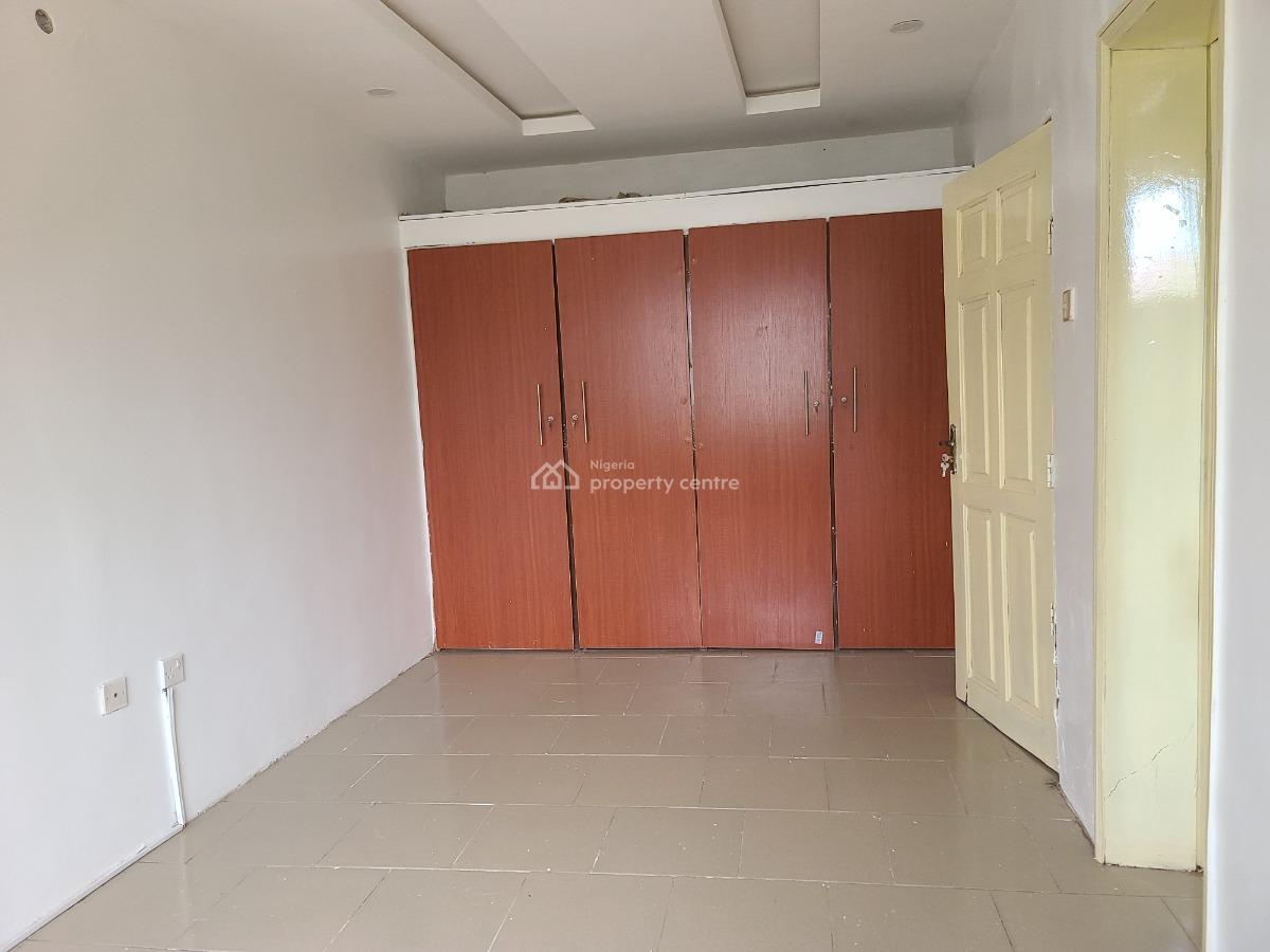 Renovated 4 Bedrooms Semi-detached Duplex at Magodo Phase 2, Off Bashiru Shittu Avenue, Gra Phase 2, Magodo, Lagos, Semi-detached Duplex for Rent