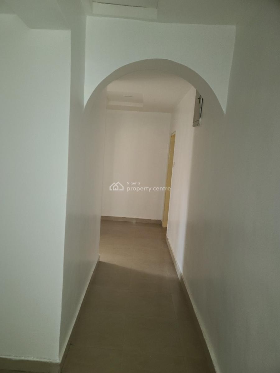 Renovated 4 Bedrooms Semi-detached Duplex at Magodo Phase 2, Off Bashiru Shittu Avenue, Gra Phase 2, Magodo, Lagos, Semi-detached Duplex for Rent