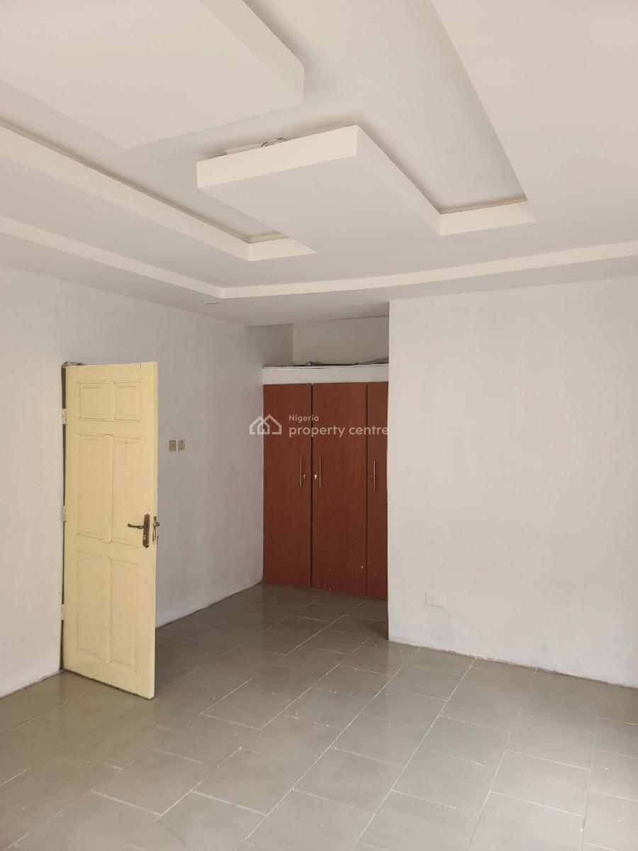 Renovated 4 Bedrooms Semi-detached Duplex at Magodo Phase 2, Off Bashiru Shittu Avenue, Gra Phase 2, Magodo, Lagos, Semi-detached Duplex for Rent